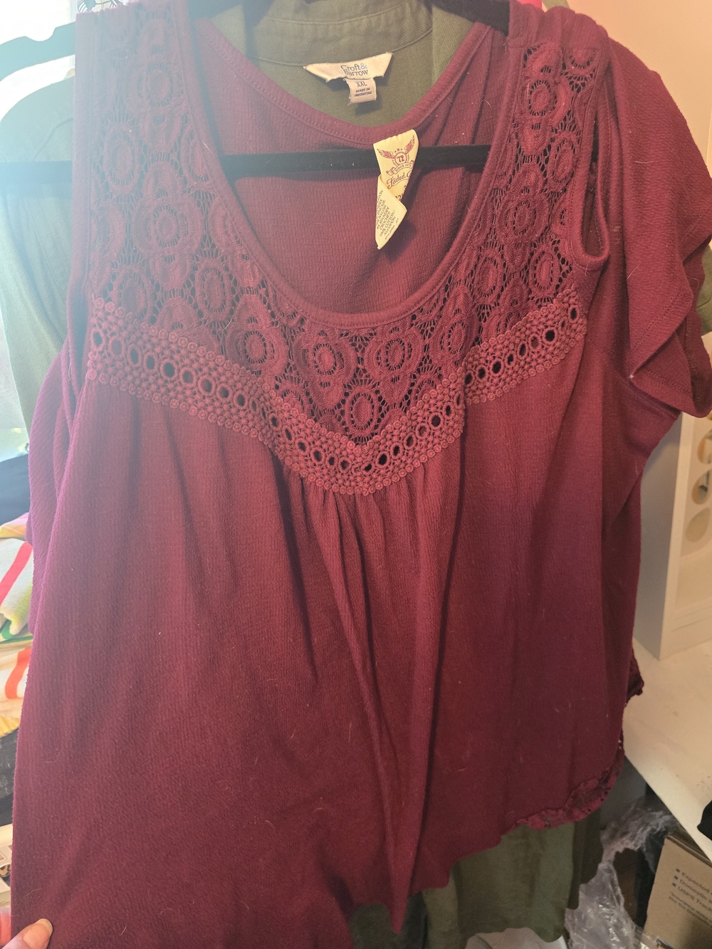 Faded Glory Burgundy Lace Scoop Neck Cold Shoulder Top
